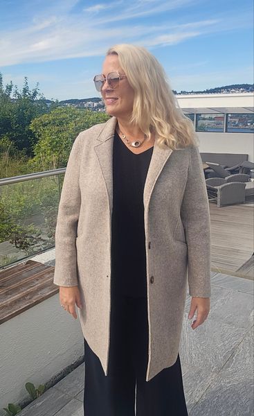 SCARLET WOOL COAT - black - ca.15 sept