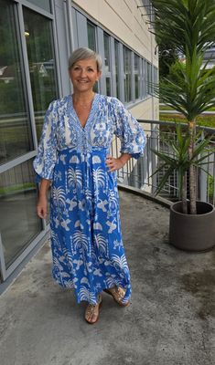 Hovedbilde GABRIELLA DRESS –  capri blue - levering ...