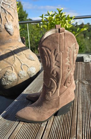 Hovedbilde  RILEY SUEDE COWBOY BOOTS (CH900) - Khaki/beige