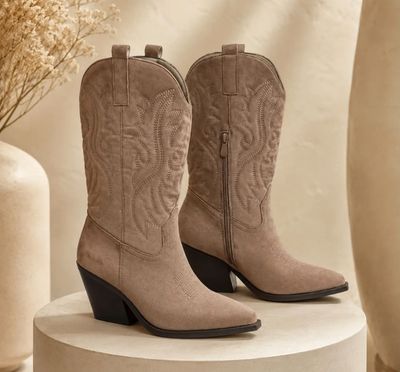 Hovedbilde  RILEY SUEDE COWBOY BOOTS (CH900) - Khaki/beige