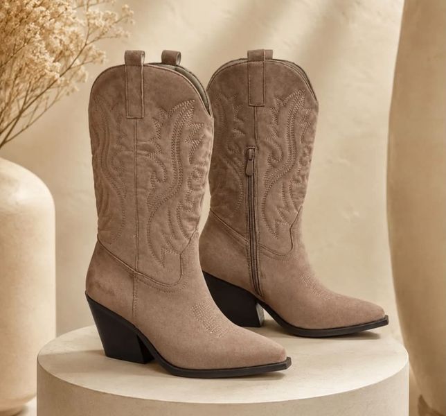  RILEY SUEDE COWBOY BOOTS (CH900) - Khaki/beige