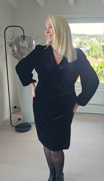 SERAFINA SHORT DRESS – Black Velvet - ca.25 sept levering