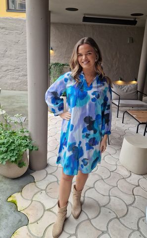 Hovedbilde Freyah Tunic - In Wear - Blue Watercolor Drops