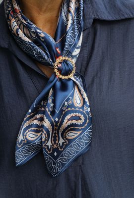 Hovedbilde ZELIE SILK SCARF ( rs02 ) – NAVY, CREAM & ...