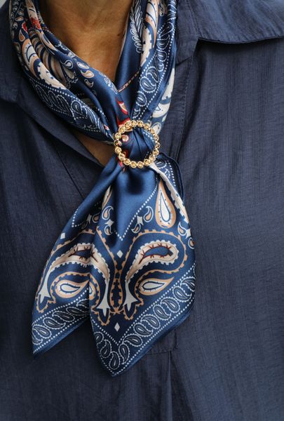 ZELIE SILK SCARF ( rs02 ) – NAVY, CREAM & GOLD