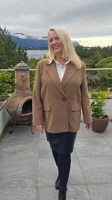 Hovedbilde KELLY BLAZER - camel - ca.10 oktober levering