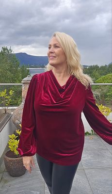 Hovedbilde Velvet Drape Blouse - Sapphire Blue