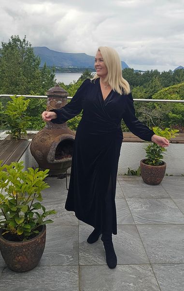 SERAFINA DRESS – Black Velvet - ca.15 sept levering