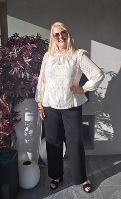 Hovedbilde Thalia Lace Blouse - offwhite - slutt april ...