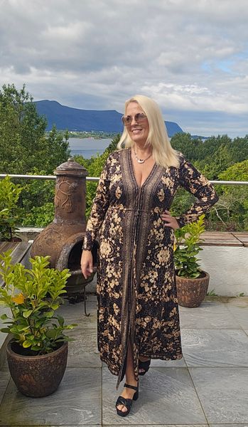 Lauren Long Dress - black/gold - ca.1 oktober levering