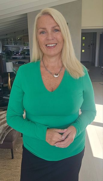 Secret Long Sleeve – V-neck - emerald green 