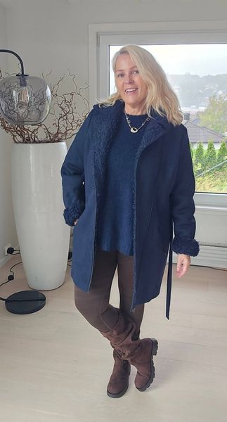 Sienna Coat – By Sorthe - navy blue - levering ca. 15 oktober