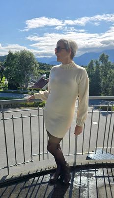 Hovedbilde Pearl Knit Dress - Apricot - (2357-3433/2013) - 