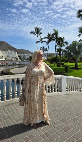 Hovedbilde Anthea dress - golden - levering april