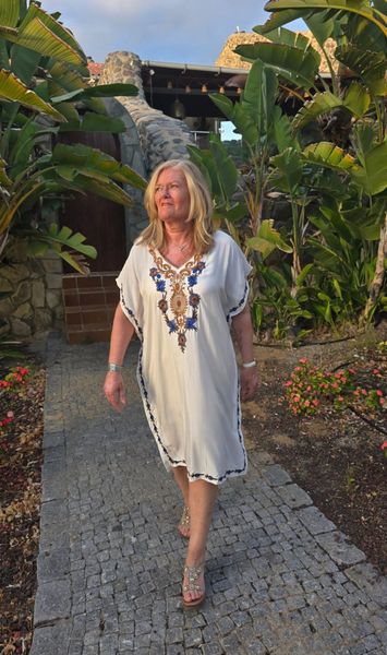 SORAYA KAFTAN – SHORT - offwhite & blue 