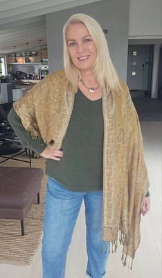Hovedbilde Indira Scarf (F60-A) - Gold & Salvie ( gr&aring;gr&oslash;nn )