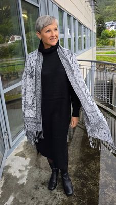 Hovedbilde Indira Scarf (F60) - Black & White