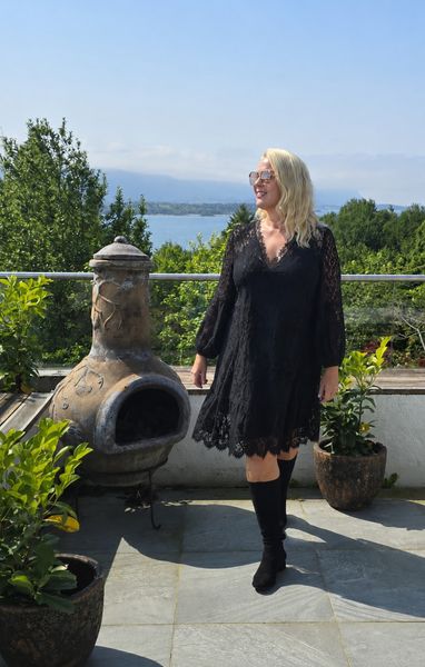 Thalia V-Neck Lace Dress ( short )  - black - 1 oktober levering